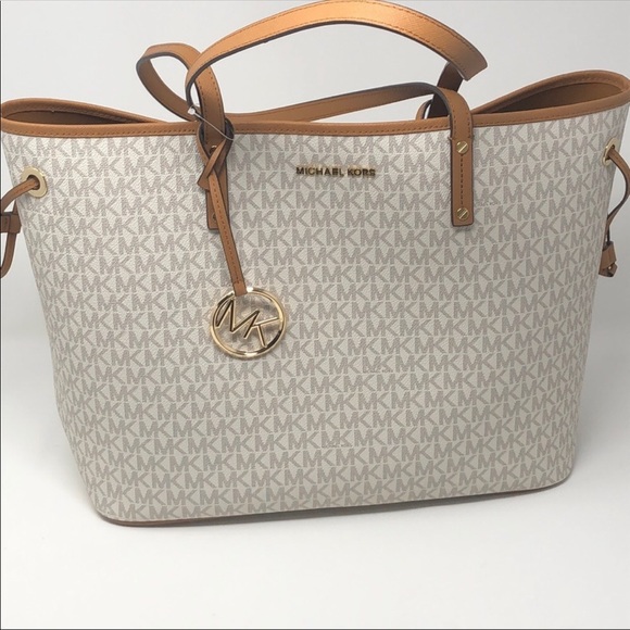 NWT michael Kors Jet Set Lg drawstring tote - Picture 6 of 7